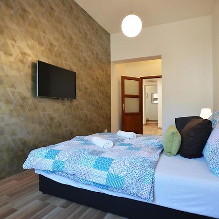 Corner Apartman Έγκερ Εξωτερικό φωτογραφία