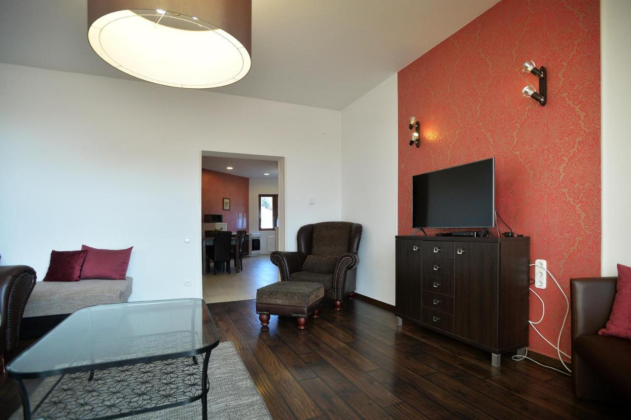 Corner Apartman Έγκερ Εξωτερικό φωτογραφία