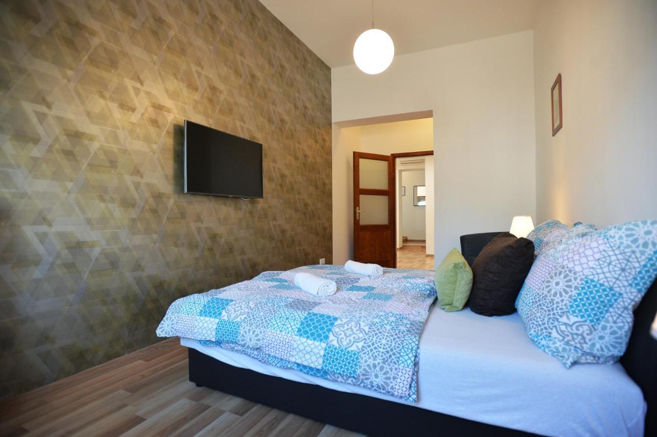 Corner Apartman Έγκερ Εξωτερικό φωτογραφία