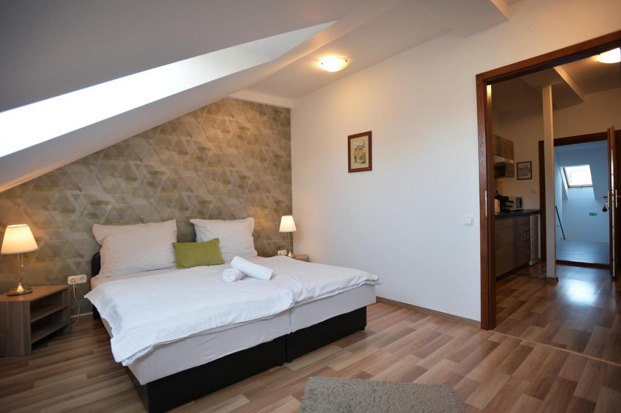 Corner Apartman Έγκερ Εξωτερικό φωτογραφία