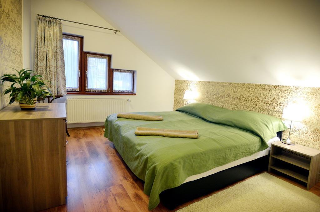 Corner Apartman Έγκερ Δωμάτιο φωτογραφία