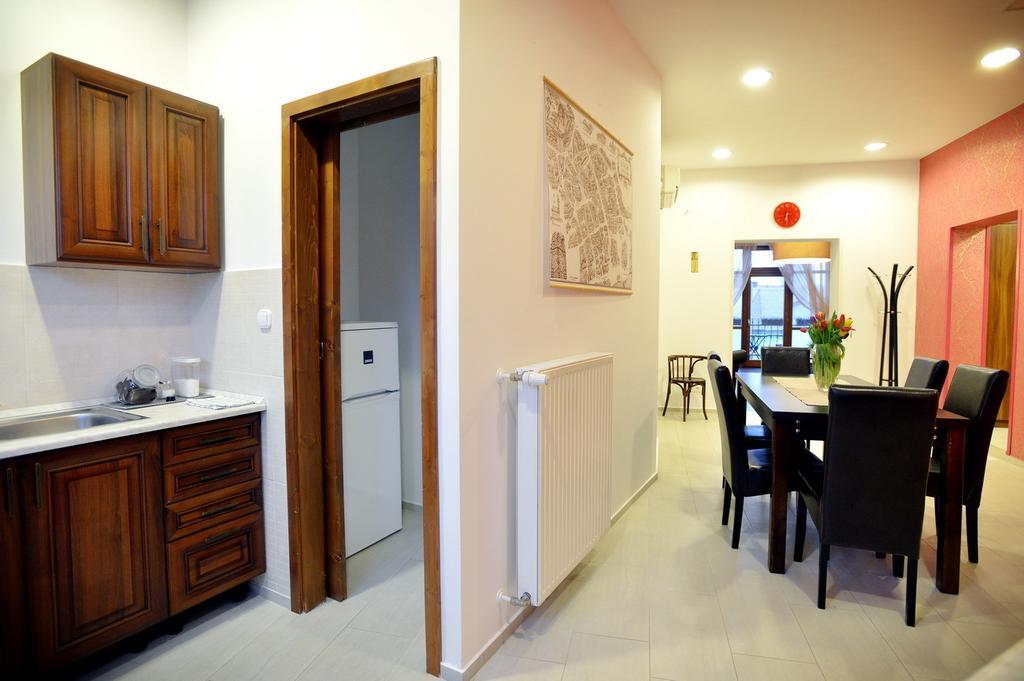 Corner Apartman Έγκερ Δωμάτιο φωτογραφία